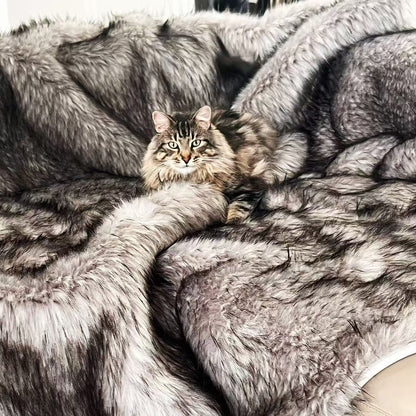 Dabubu™ Waterproof Faux Fur Pet Cover