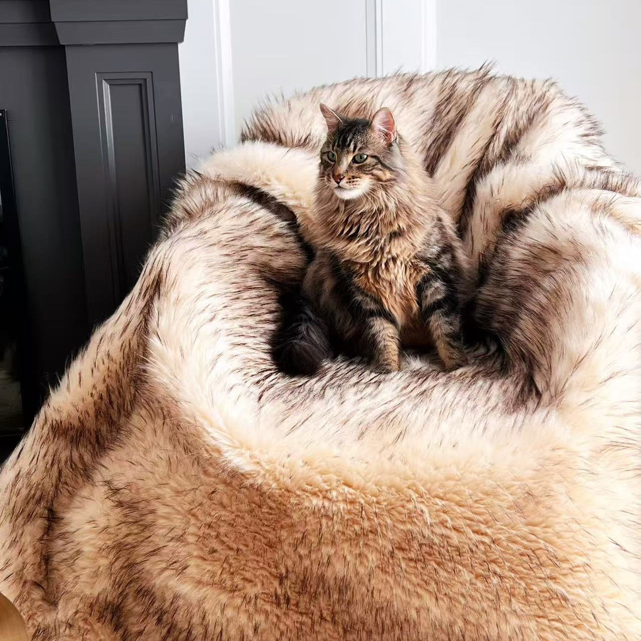 Dabubu™ Waterproof Faux Fur Pet Cover