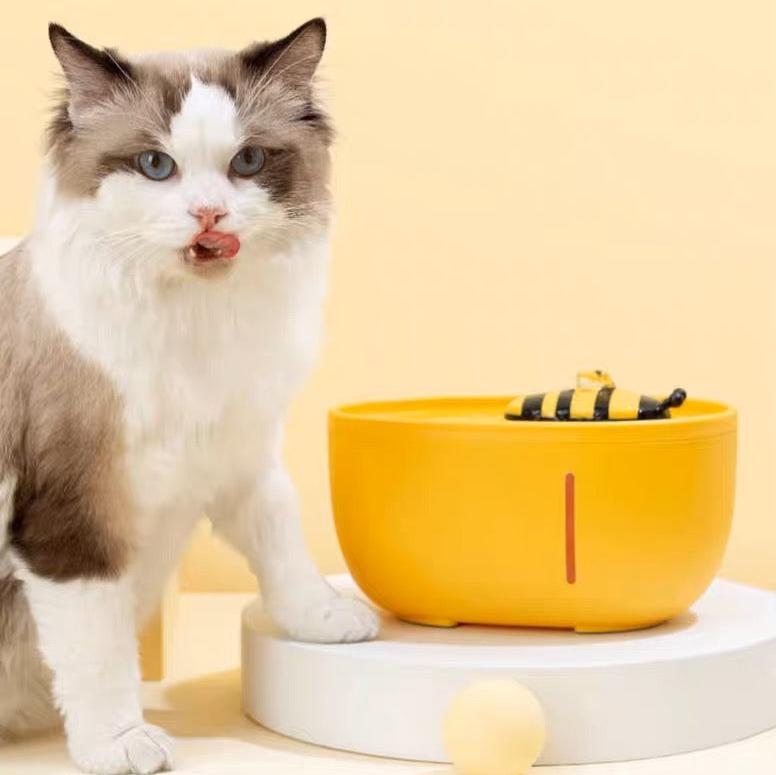 Honeybee Pet Drinking Fountain