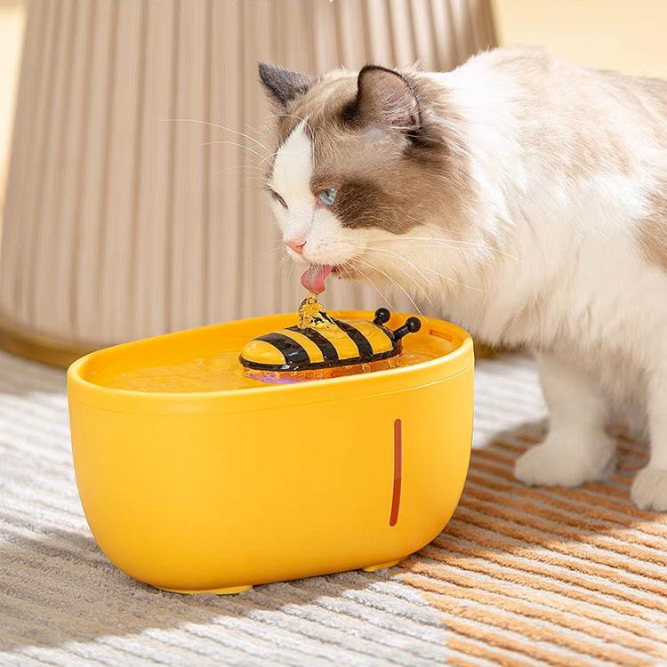 Honeybee Pet Drinking Fountain