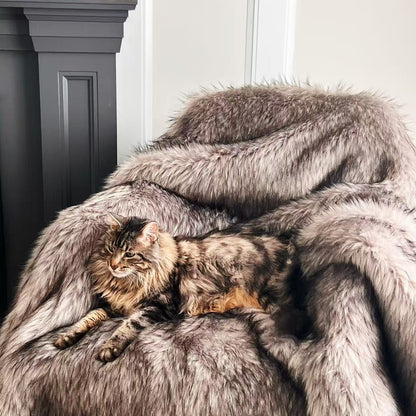 Dabubu™ Waterproof Faux Fur Pet Cover